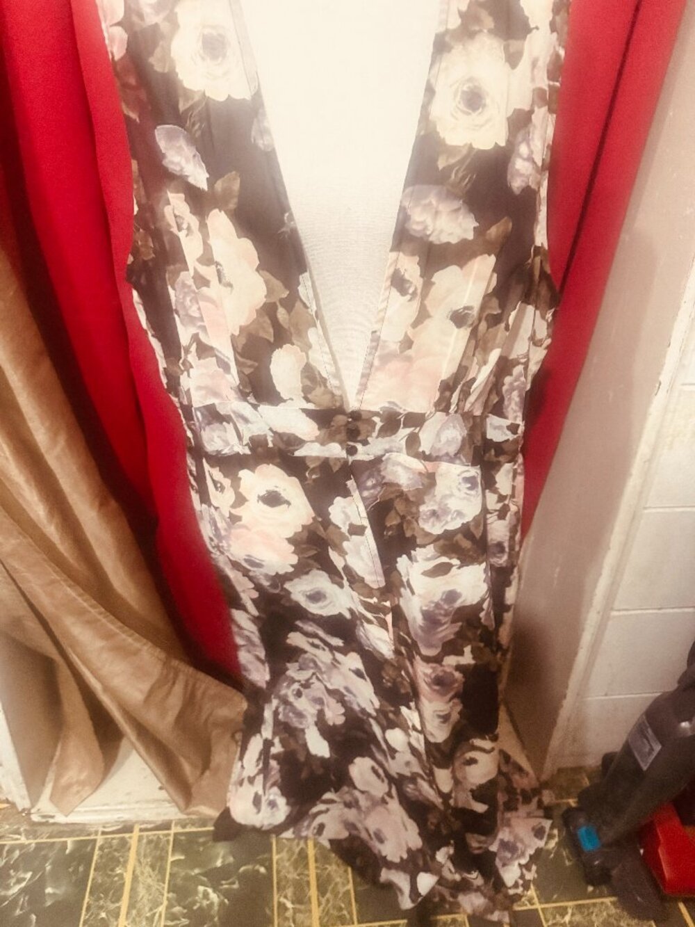 Floral Sheer Sleeveless Kimono